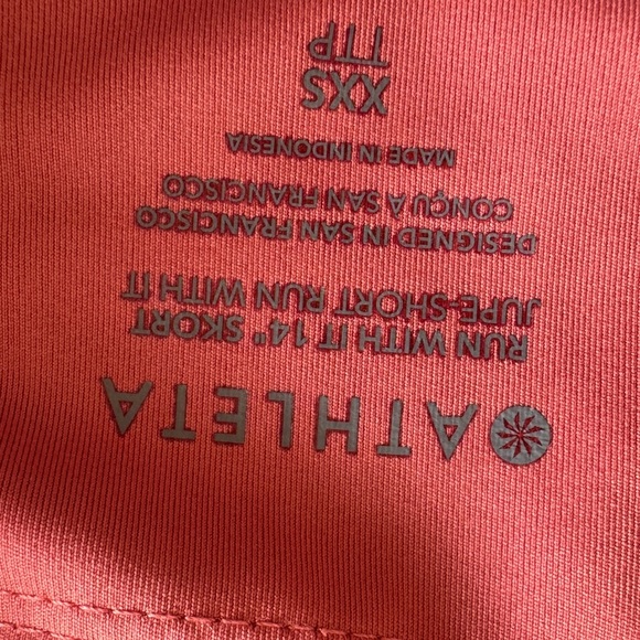 Athleta Coral Shorts - Picture 8 of 10